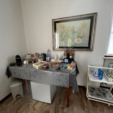 Bed and Breakfast R&B Emilia Cadeo Exterior foto